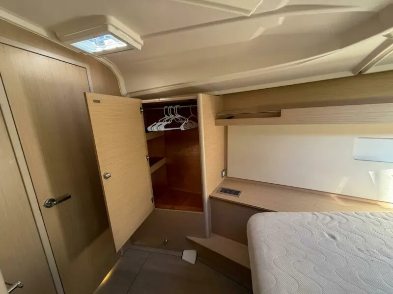 Slide: The Image of Beneteau 40.1 2022 - 6063255