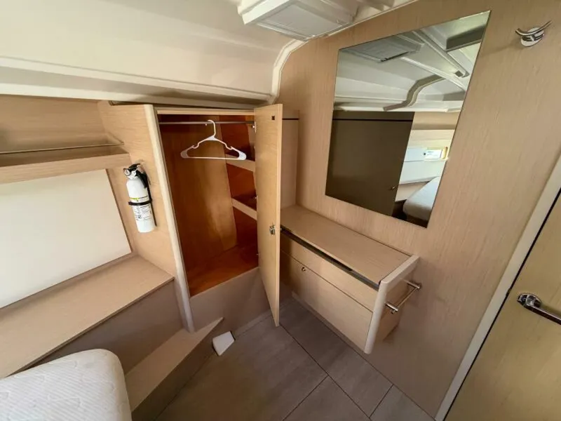 Slide: The Image of Beneteau 40.1 2022 - 6063256
