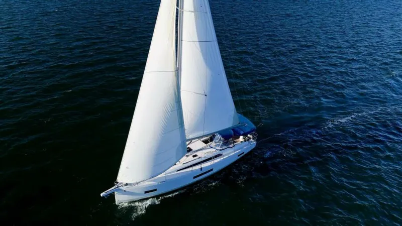 Slide: The Image of Beneteau 40.1 2022 - 6063388