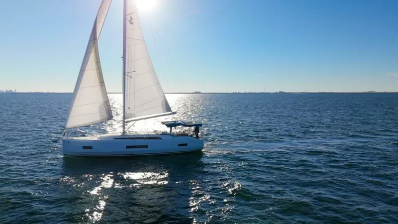 Slide: The Image of Beneteau 40.1 2022 - 6063400
