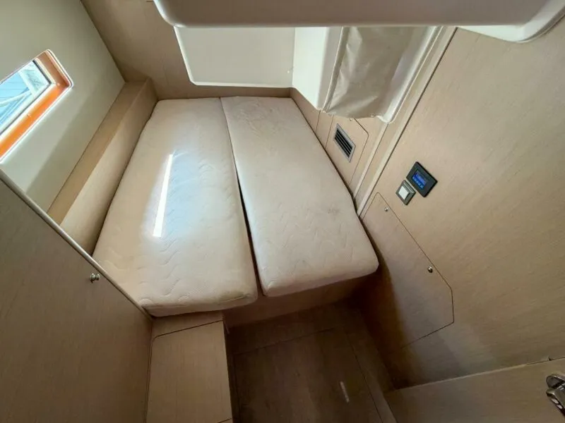 Slide: The Image of Beneteau 40.1 2022 - 6063261