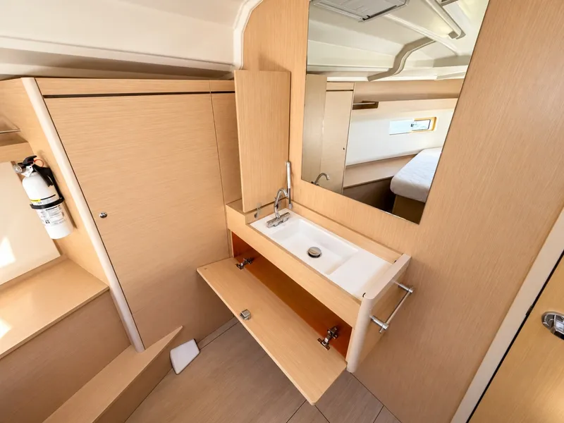Slide: The Image of Beneteau 40.1 2022 - 8034384