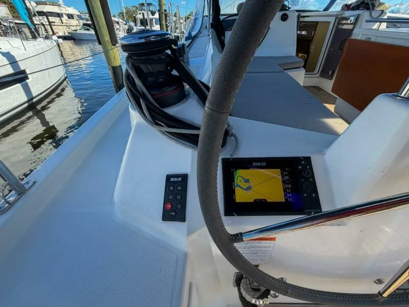 Slide: The Image of Beneteau 40.1 2022 - 6063298