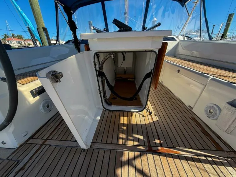 Slide: The Image of Beneteau 40.1 2022 - 6063303