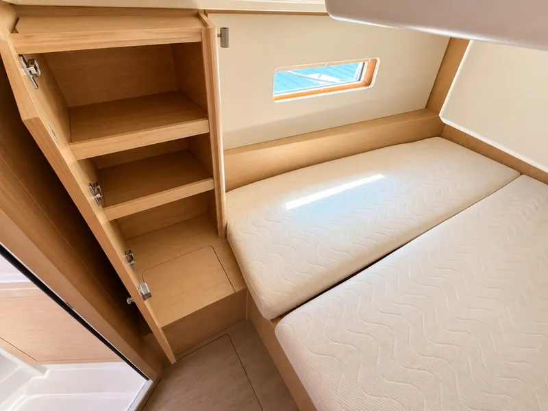 Slide: The Image of Beneteau 40.1 2022 - 8034389