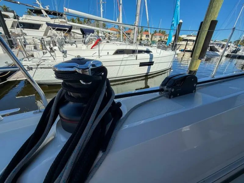 Slide: The Image of Beneteau 40.1 2022 - 6063316