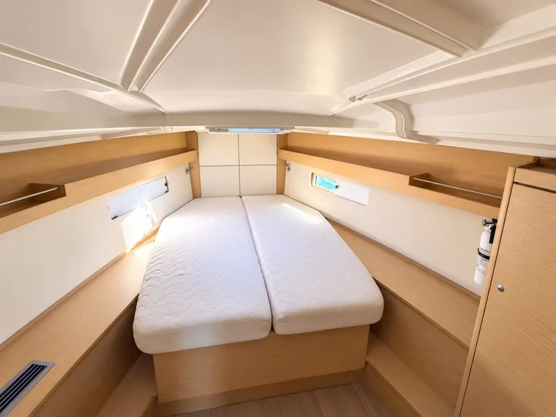 Slide: The Image of Beneteau 40.1 2022 - 8034380