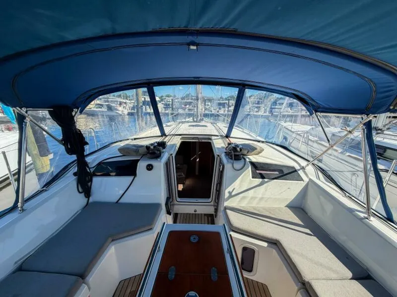 Slide: The Image of Beneteau 40.1 2022 - 6063327