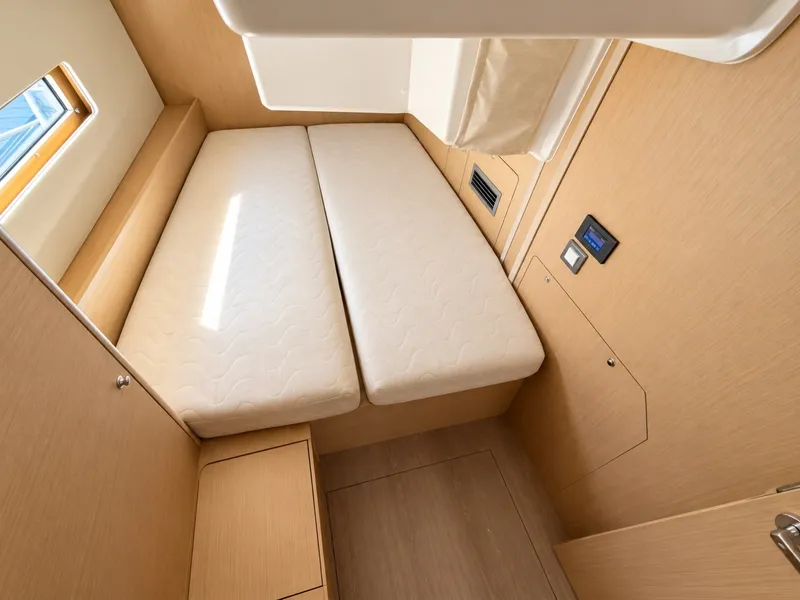 Slide: The Image of Beneteau 40.1 2022 - 8034388