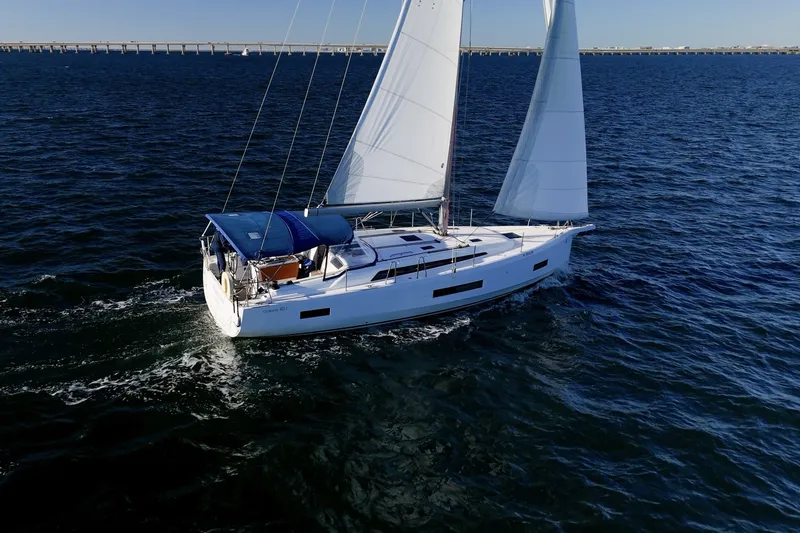 The Image of Beneteau 40.1 2022 - 8035212