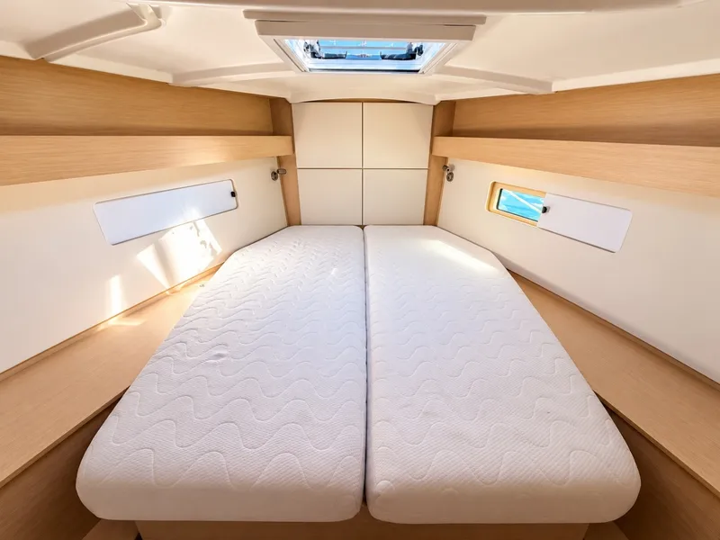 Slide: The Image of Beneteau 40.1 2022 - 8034381