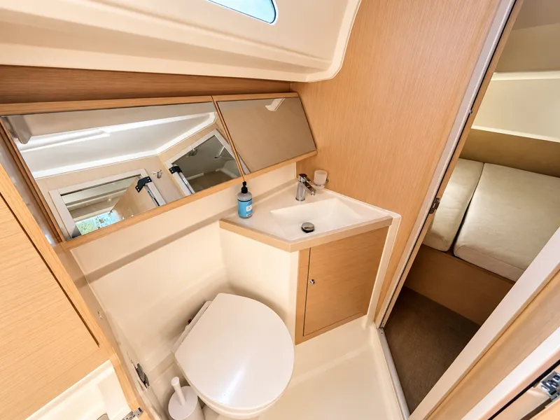 Slide: The Image of Beneteau 40.1 2022 - 8034387
