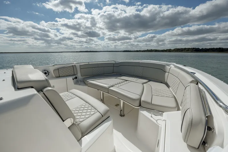 Slide: The Image of Pursuit 328S Sport 2022 - 6063438