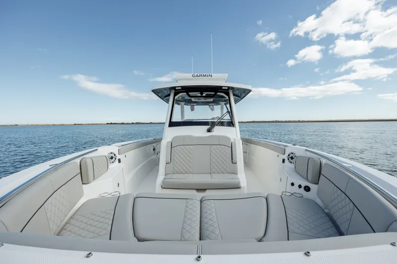 Slide: The Image of Pursuit 328S Sport 2022 - 6063445