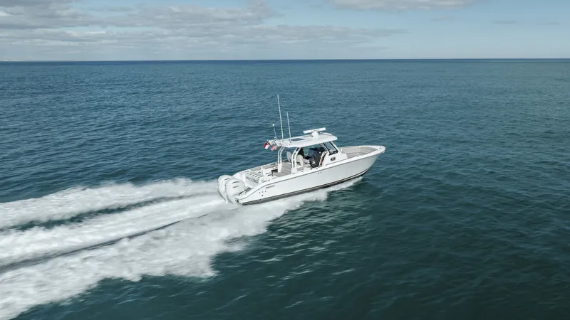 Slide: The Image of Pursuit 328S Sport 2022 - 6063461