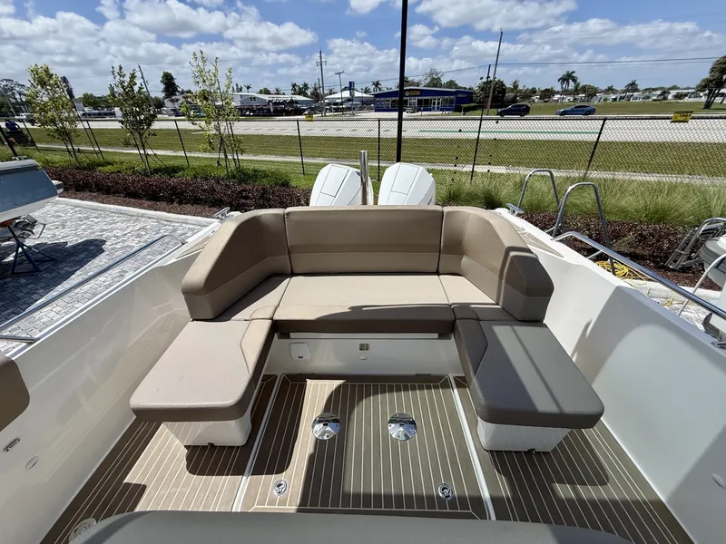 Slide: The Image of Nimbus T9 - Zulu 2023 Nimbus T9 - Zulu - 6064358