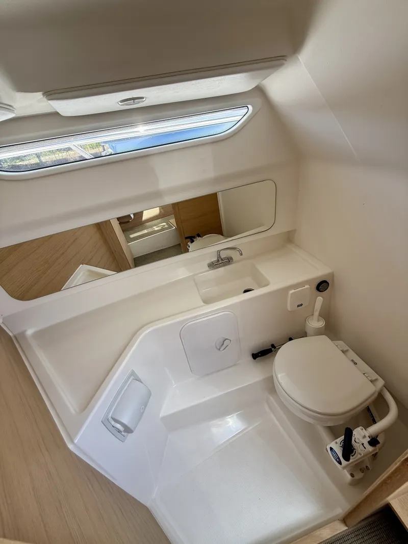 Slide: The Image of Nimbus T9 - Zulu 2023 Nimbus T9 - Zulu - 6064361