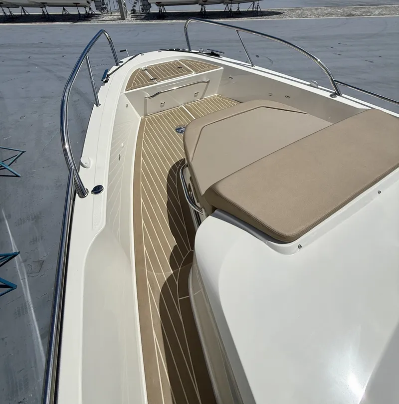 Slide: The Image of Nimbus T9 - Zulu 2023 Nimbus T9 - Zulu - 6064362