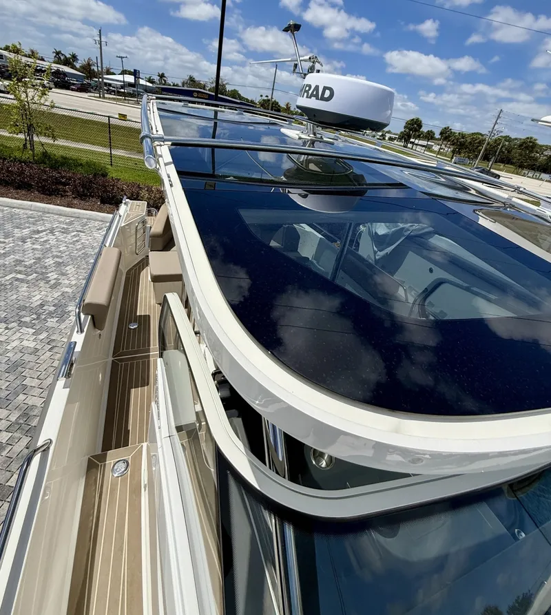 Slide: The Image of Nimbus T9 - Zulu 2023 Nimbus T9 - Zulu - 6064364