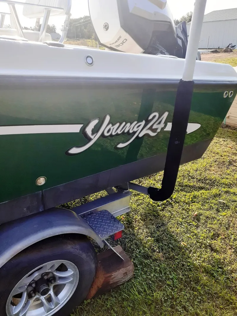 Slide: The Image of Young Boats Young 24 2015 - 6063647