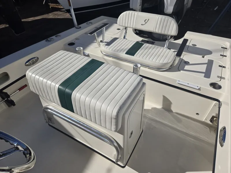 Slide: The Image of Young Boats Young 24 2015 - 6071874