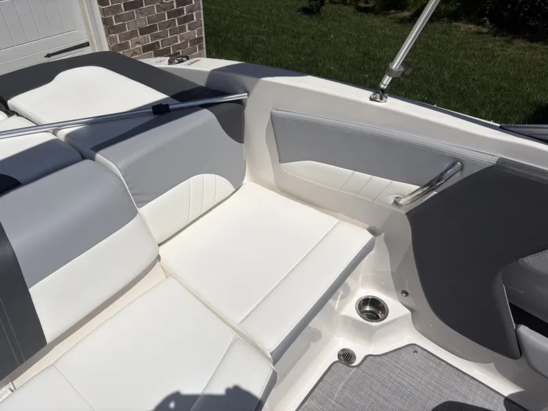 Slide: The Image of Chaparral 21 SSi 2022 - 6064040