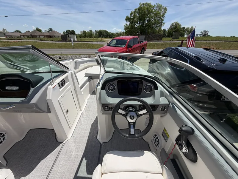 Slide: The Image of Chaparral 21 SSi 2022 - 6064044