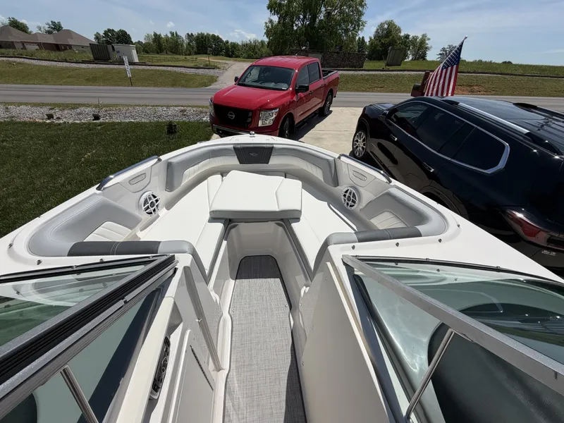 Slide: The Image of Chaparral 21 SSi 2022 - 6064048