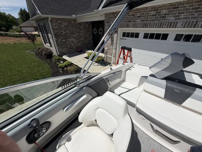 Slide: The Image of Chaparral 21 SSi 2022 - 6064071