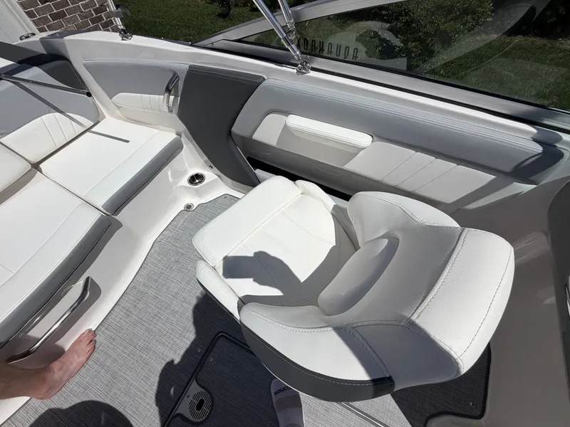 Slide: The Image of Chaparral 21 SSi 2022 - 6064073