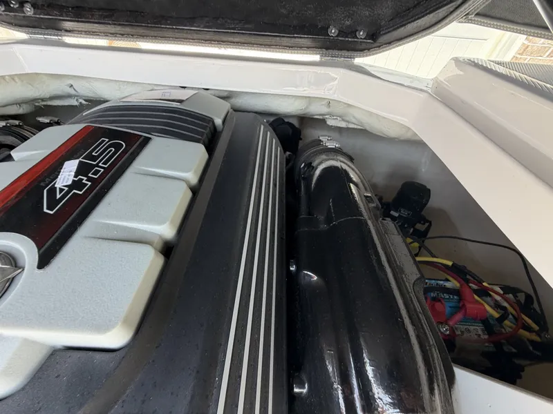 Slide: The Image of Chaparral 21 SSi 2022 - 6064077