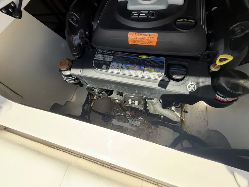 Slide: The Image of Chaparral 21 SSi 2022 - 6064083