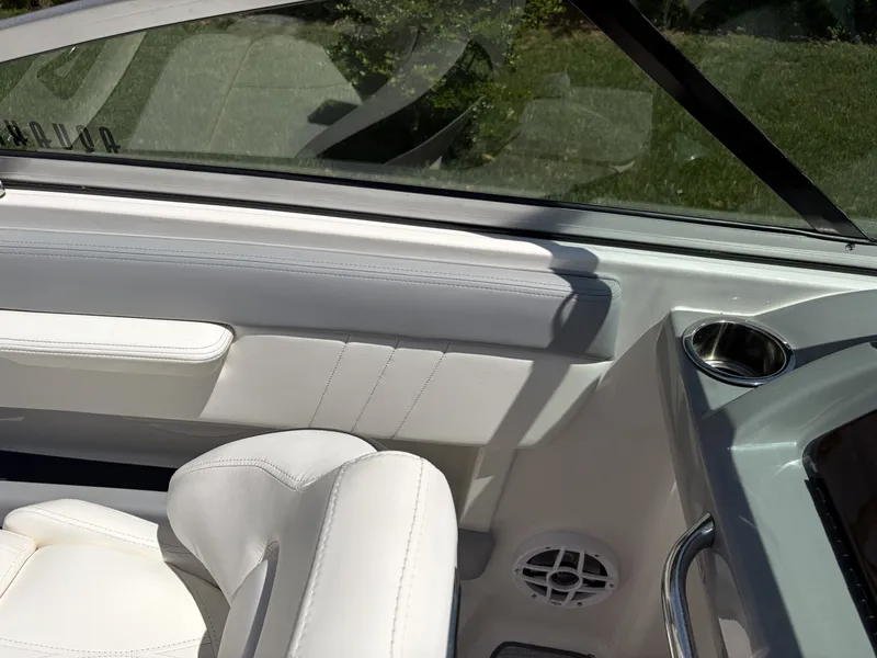 Slide: The Image of Chaparral 21 SSi 2022 - 6064089