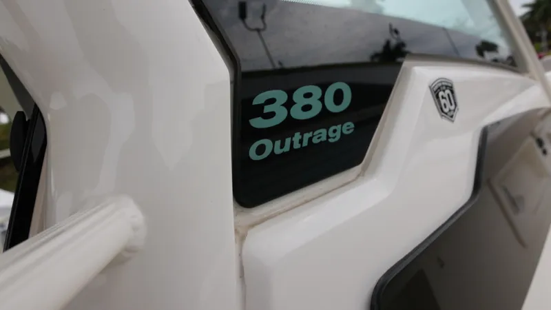 Slide: The Image of Boston Whaler 380 Outrage 2018 - 6259546