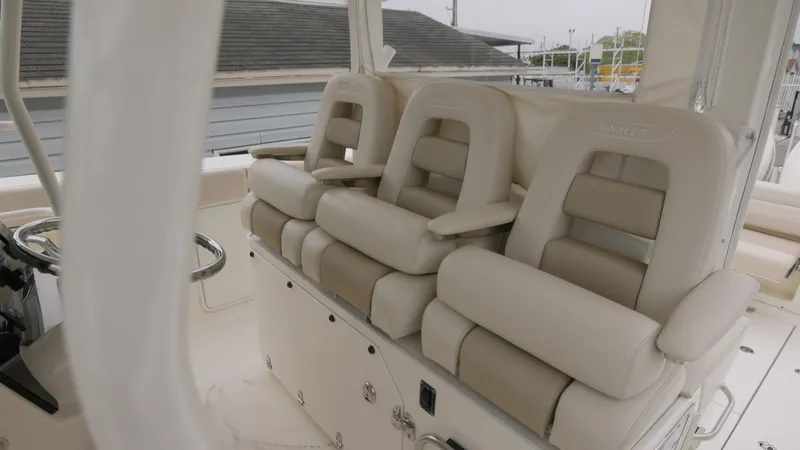Slide: The Image of Boston Whaler 380 Outrage 2018 - 6259559