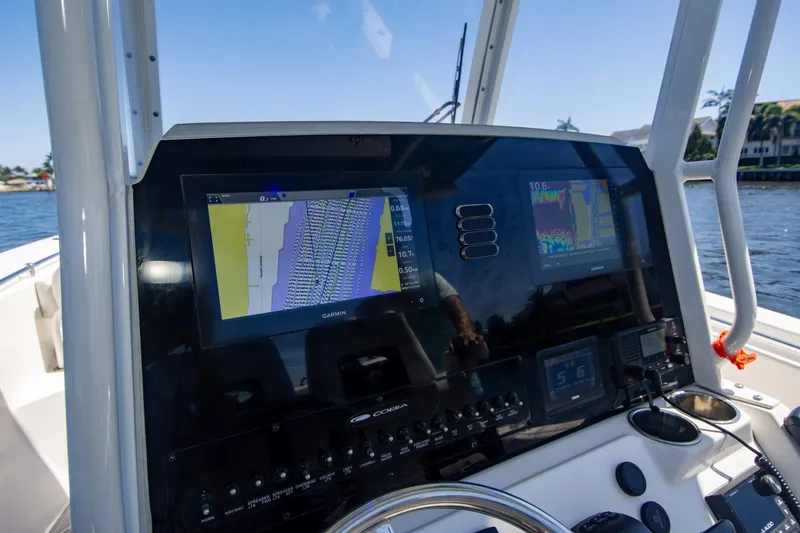 Slide: The Image of Cobia 280 Center Console 2023 - 6064512