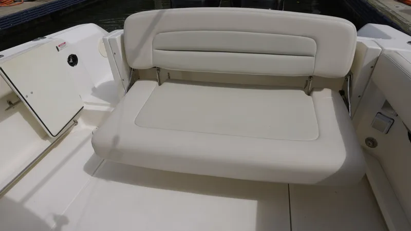 Slide: The Image of 2014 Pre Owned BW 270 Vantage .00_00_53_01.Still014 - 6070049