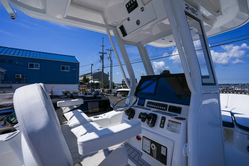 Slide: The Image of Sea Fox 248 Commander 2027 - 6391143