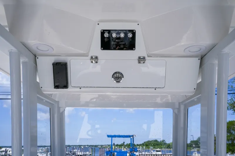 Slide: The Image of Sea Fox 248 Commander 2027 - 6391154