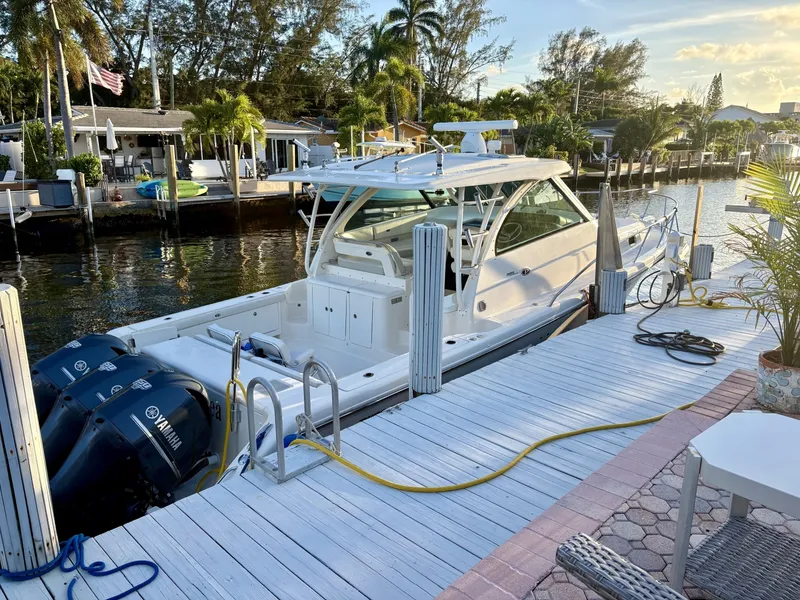 Slide: The Image of Pursuit 38 SALTY SUSEA - Exterior - 6064759