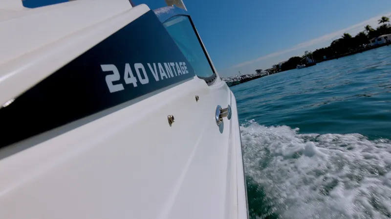 Slide: The Image of Pre Owned 2022 BW 240 Vantage.00_00_04_06.Still002 - 6069933
