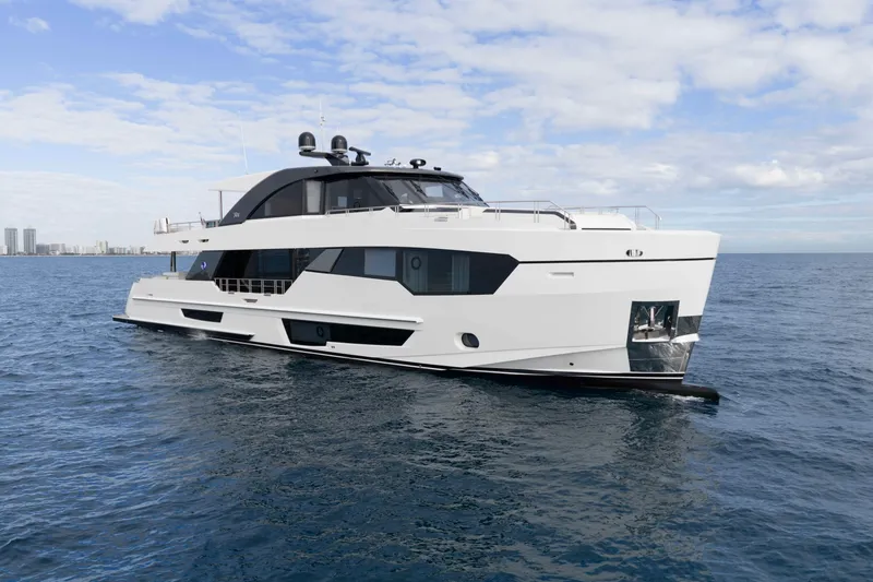 Slide: The Image of Ocean Alexander 30R 2026 - 6065040