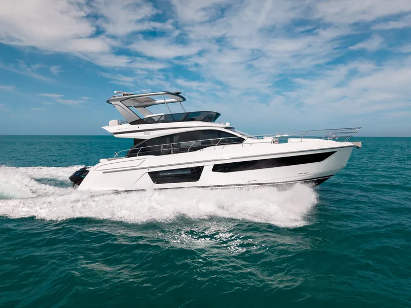 Slide: The Image of Azimut 53 FLY 2024 - 6065105