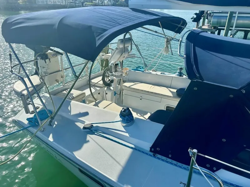 Slide: The Image of Catalina 320 1996 - 6066925