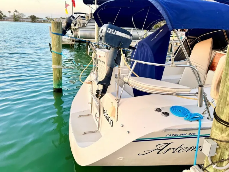 Slide: The Image of Catalina 320 1996 - 6203549
