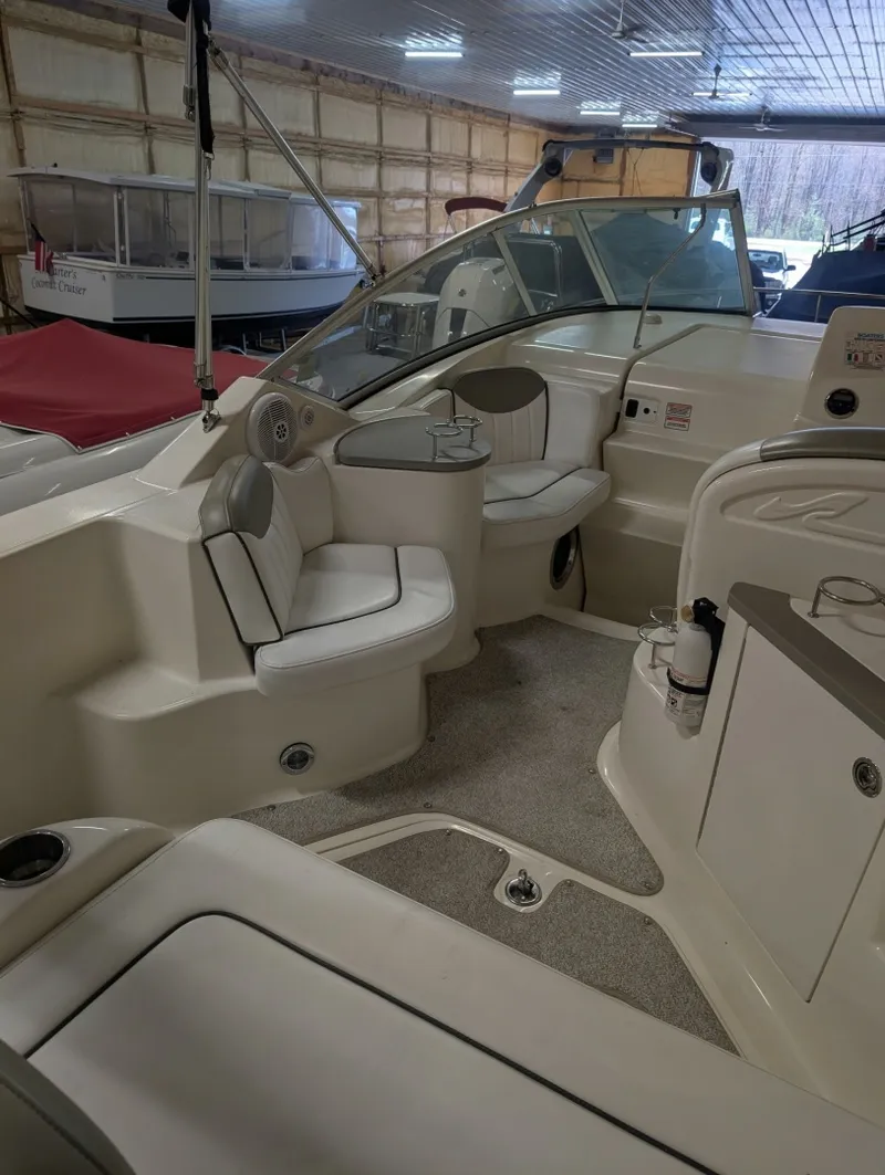 Slide: The Image of Sea Ray 240 Sundancer 2006 - 6065129