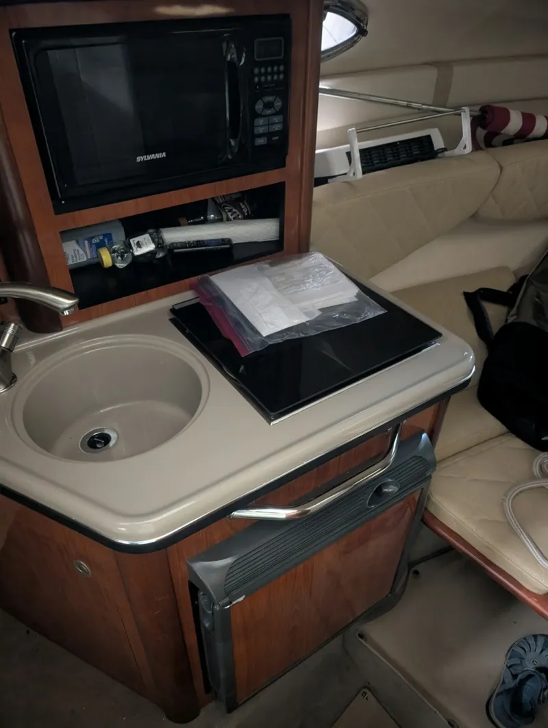 Slide: The Image of Sea Ray 240 Sundancer 2006 - 6065121