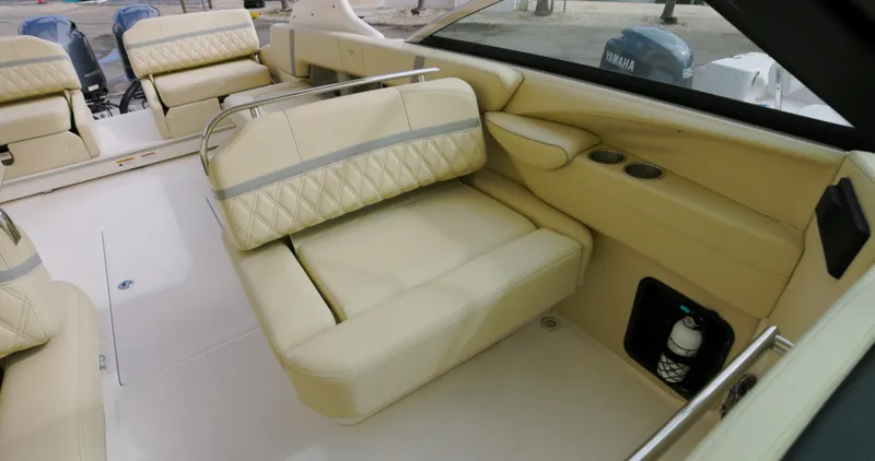 Slide: The Image of Pre Owned 2022 Regal.00_00_13_18.Still007 - 6067060