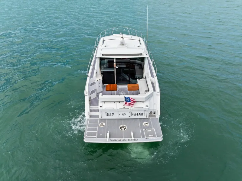 Slide: The Image of 2019 Cruisers Yachts 42 Cantius 'Truly Ineffable' - 6066659