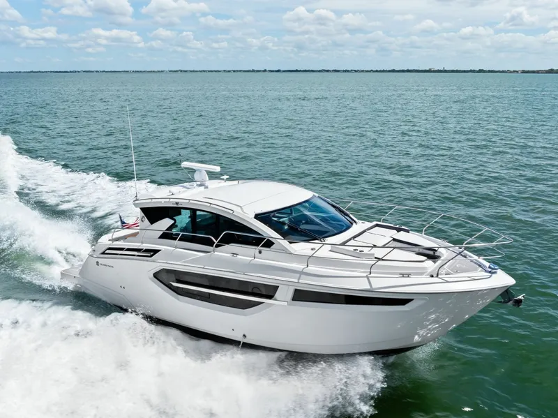 Slide: The Image of 2019 Cruisers Yachts 42 Cantius 'Truly Ineffable' - 6066673